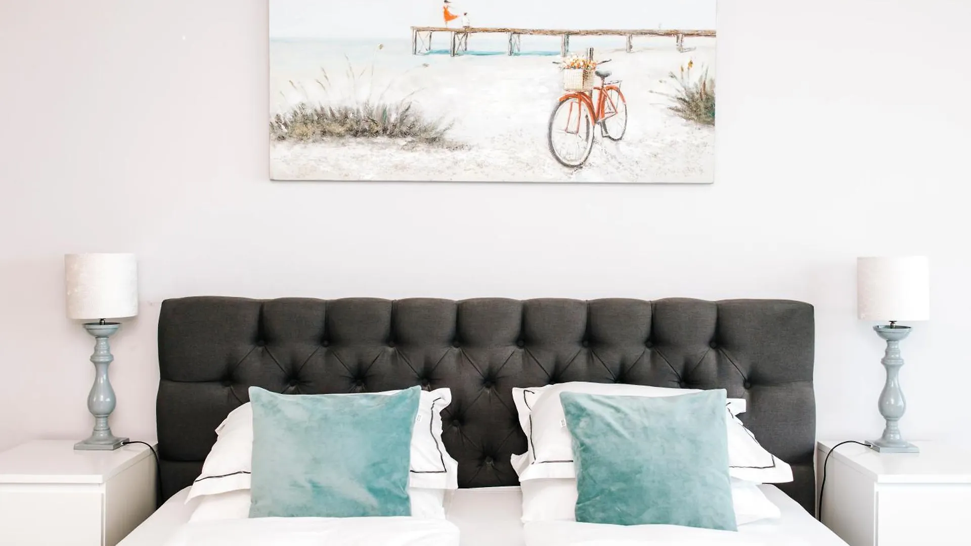 Apartment Studio Maxime Zandvoort Netherlands
